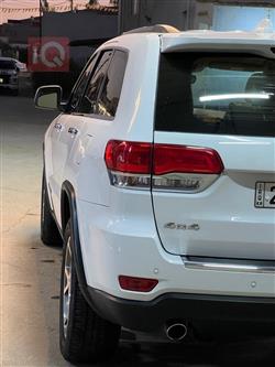 جیپ گراند شیرۆکی